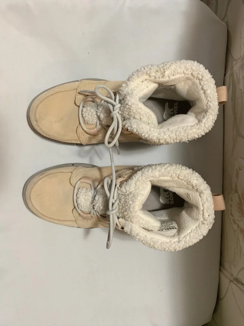 Sorel Women's Explorer II Carnival Cozy Waterproof Boots Size 8 Tan Gently Worn
